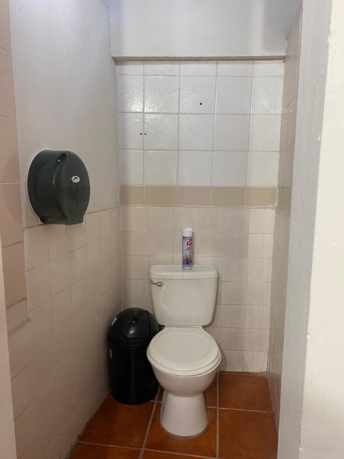 El Extranjero Hostal Antigua Zewnętrze zdjęcie