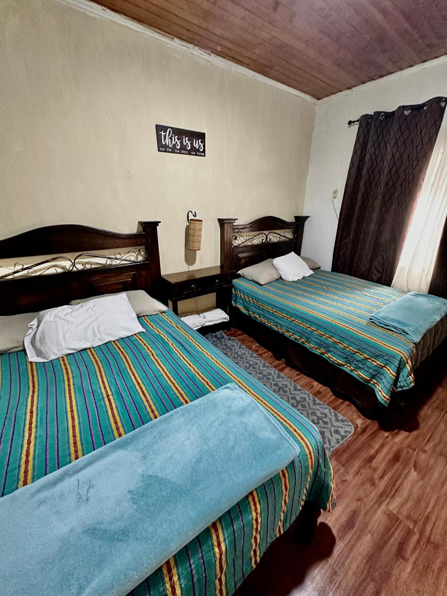 El Extranjero Hostal Antigua Zewnętrze zdjęcie