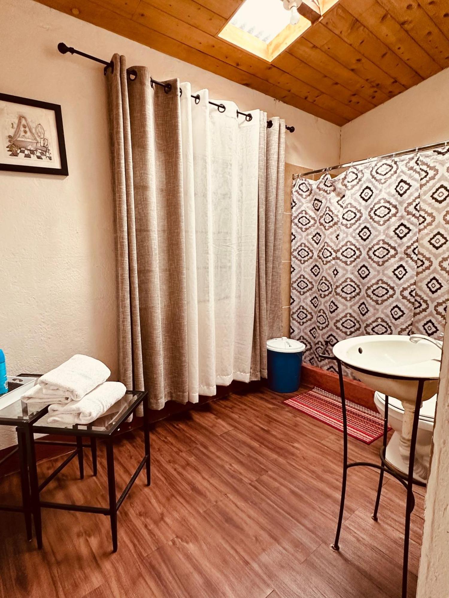 El Extranjero Hostal Antigua Zewnętrze zdjęcie
